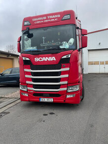 na prodej Scania S450 tahač standart