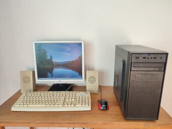 PC sestava Core i3, 8GB, 250GB SDD, monitor 17", repro