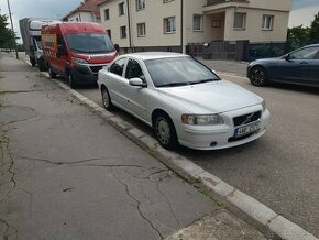 Volvo S60 2.4 D5 - 1