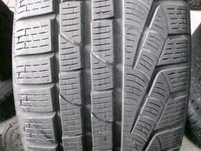 225/50 R17 PIRELLI (6mm) č.15042