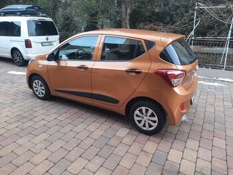 Hyundai  i10 1,0i 49kw mod  2016  naj 44t benzín