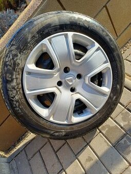 Plechove rafky s letními pneu 185/65 R15 Dacia