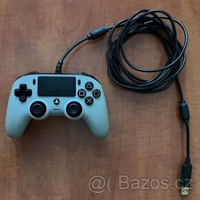 nacon PlayStation 4 / PS4 / PC Compact Controller