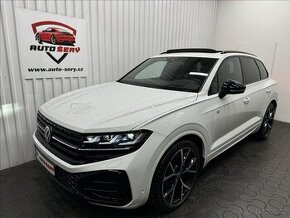 Volkswagen Touareg R-line Black HuD Pano Night