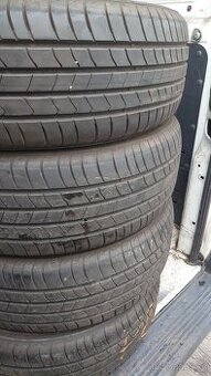 Letní pneu 215/60 r17