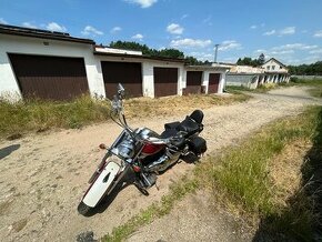 Suzuki Intruder 1500 VL - 1