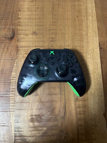 ovladač XBOX - speciální edice k 20. výročí