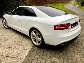 Alu kola originál Audi S5 255/40/R19 P ZERO winter