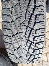 Nokian Hakkapeliitta LT2 285/70 R17