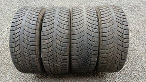 Zimní pneu Nokian 235/65/16C 121/119R