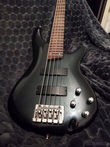 Ibanez SR305 pětistrunná rok 2008