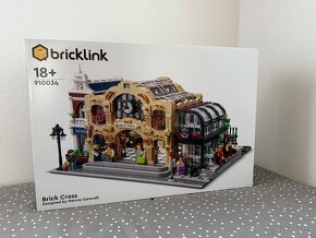 LEGO BrickLink 910034 Nádraží Brick Cross - NOVÉ - 1