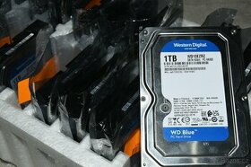 4x WD Blue 1TB HDD WD10EZRZ