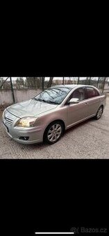 Toyota avensis 2.2D