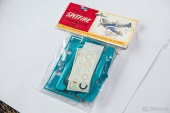 model letadla Spitfire 1/72