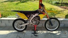 Suzuki RM-Z 250 2015