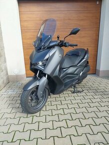 Yamaha Xmax 300