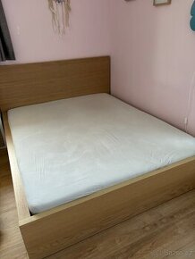 Postel IKEA Malm bíle mořený dub 160 x 200