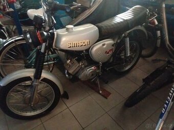 Simson S 51 Enduro  originál 1985 ještě vosk na motoru z výr