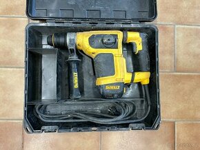 Kombinované kladivo DeWALT D25413K SDS Plus 4kg