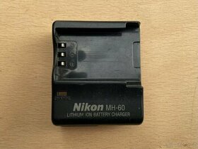 NIKON BATTERY CHARGER - 1