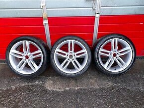 Original ALU kola Audi 18" 8J ET45 celoroční pneu 245/40/R1