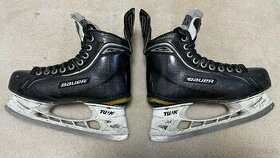 Hokejové brusle Bauer Supreme One100 Jr, vel. 4EE/EU37,5 - 1