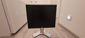 Monitor DELL úhlopříčka 19 "(48 cm)
