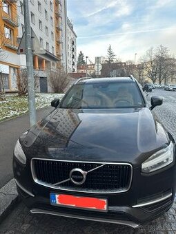 Volvo XC90 Momentum