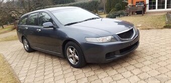 Honda Accord Tourer 2,0i  155 ps