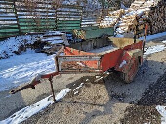 Odpružený vojenský vlek za traktor tovární výroby - 1