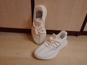 Adidas yeezy 350 vel 43