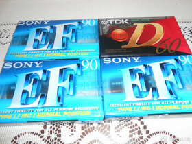 Audio kazety Sony EF 90 a TDK D 60 - 1