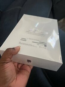 IPAD 9TH Generation with Wi-Fi + Cellular