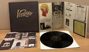 Pearl Jam - Vitalogy - 1