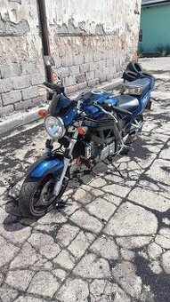 Suzuki SV 650 Zánovní Top Stav 11.500 Km