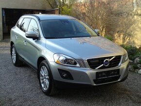 Volvo XC60 TOP stav 125 000 km