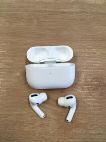 Airpods PRO 1 s MagSafe nabíjecím pouzdrem