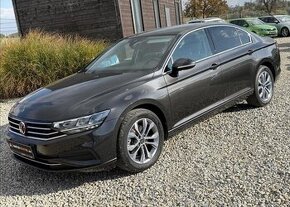 Volkswagen Passat 1,5 TSI EVO BMT Business DPH benzín