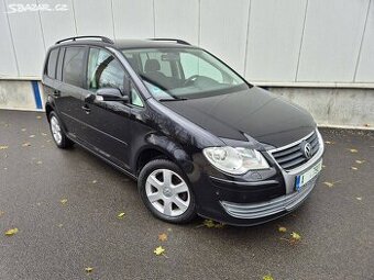 VW Touran 1.9TDI 77kW 7 míst,bez koroze,tempomat,digiklima