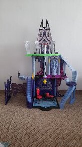 Zámek pro panenky Monster High