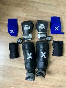 Vybavení na kickbox