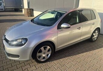 VW GOLF VI 1.2TSi ALU, KLIMA, 6.RYCHL, ČR, 146TKM, 2x KOLA