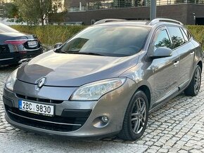 Renault Mégane 1.9 dCi 96KW TAŽNÉ SENZORY NAVI SERVISKA