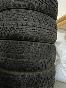 NOKIAN 3 SUV 225/60 R 17 - 1