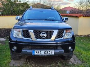 Nissan Navara, 2,5 DCI 126KW, manuál