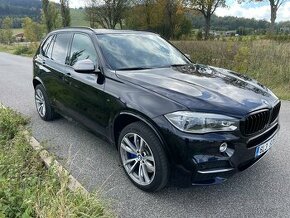 BMW X5 M50D