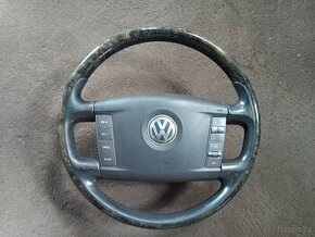 Dřevěný volant VW