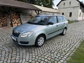 Škoda Fabia 2 combi 1.4i 16V zachovalý kus / klima