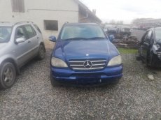 Mercedes-Benz ML 270  w163 w 163